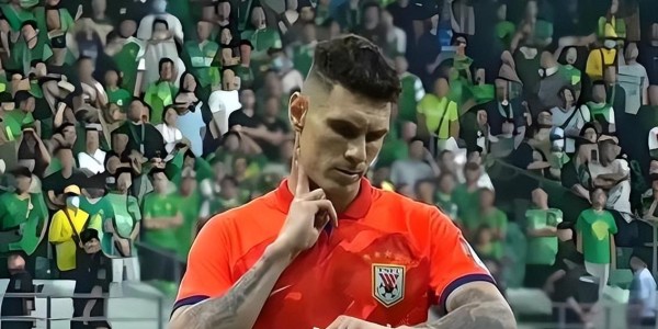 开云体育首页-韩镕泽离开海牛队后，球迷建议主帅引进郭全博补强，曾入选国足